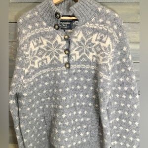 Very nice 100% wool Abercrombie sweater. Very warm